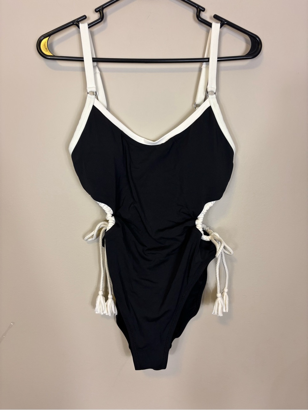 Robin Piccone Black and White One-Piece Swimsuit Cut Out Side Ties 10
